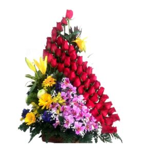 RAMO DE FLORES DISEÑO POR 50 ROSAS